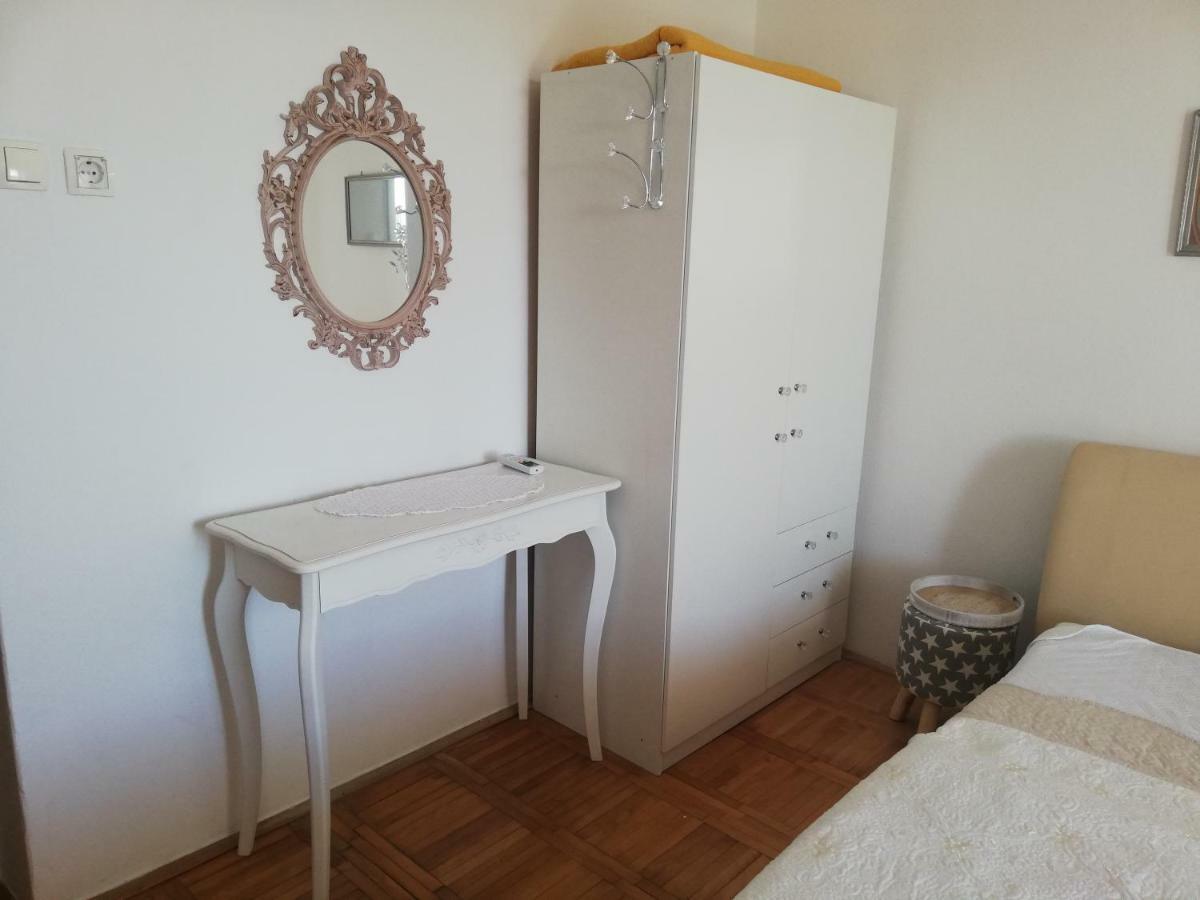 Apartmani Paula Banjol Εξωτερικό φωτογραφία